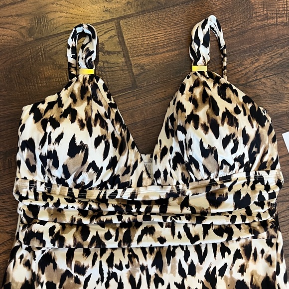 Sofia by Sofia Vergara Women’s L 12-14) Leopard Print Plunge One Piece Swimsuit - Picture 7 of 12